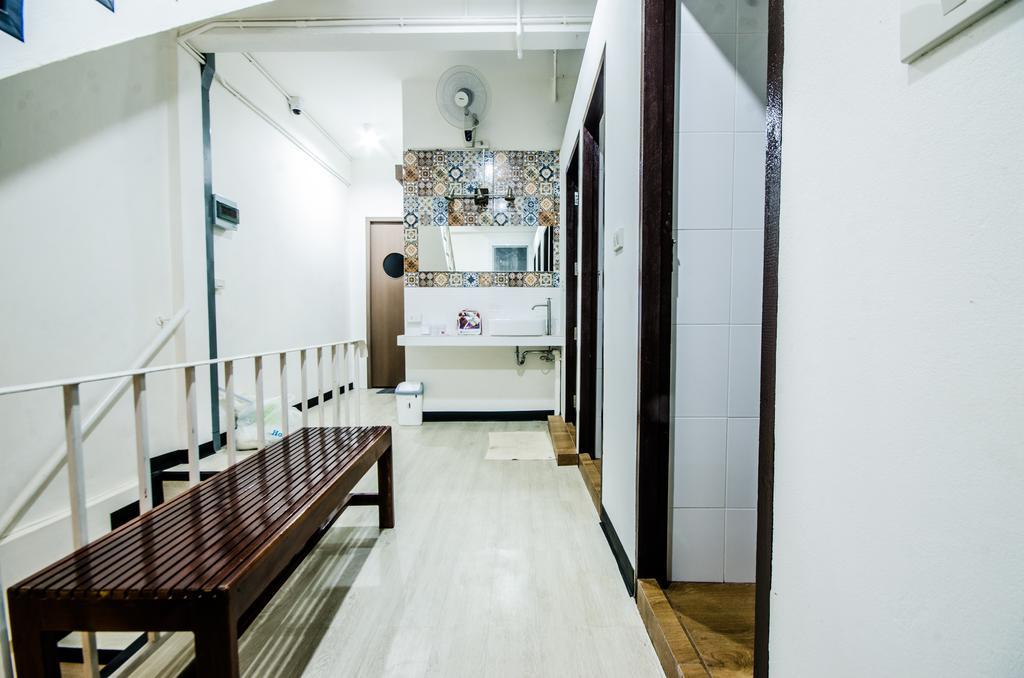 Pier 49 Hostel Bangkok Esterno foto