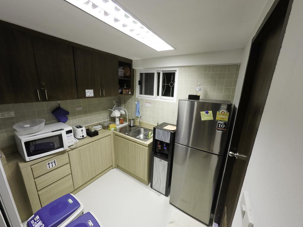 Pier 49 Hostel Bangkok Esterno foto