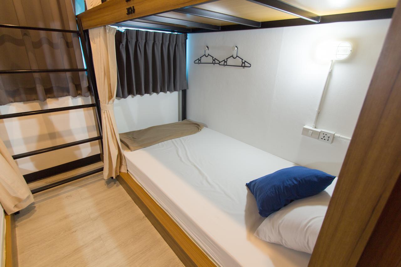Pier 49 Hostel Bangkok Esterno foto